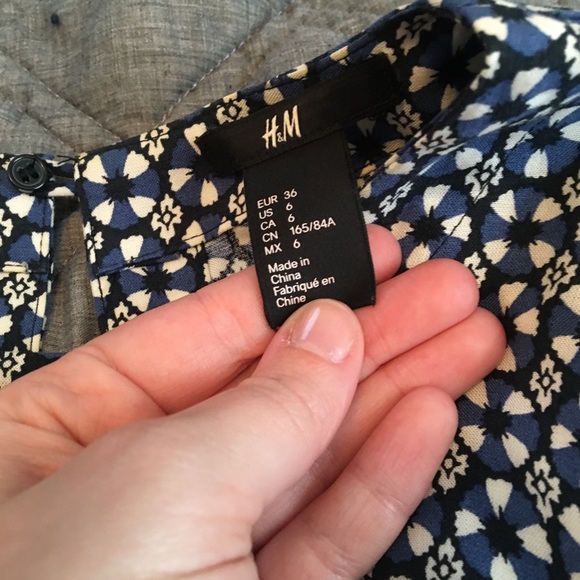 🍁 H&M Geometric Swing Dress size 6 🍂 - Picture 4 of 5